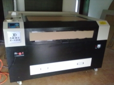 恭喜馬來西亞鄭先生購杰雕1310激光機(jī)